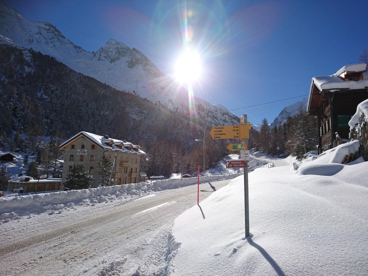 Hotel Aiguille de La Tza à Arolla Extérieur photo